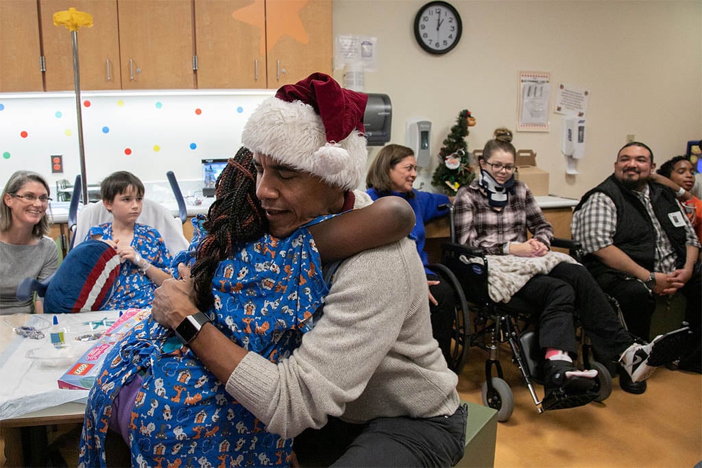 Barack Obama surprises kids with visit to Washington Nationals' youth  academy