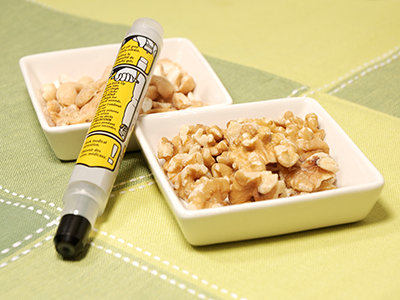 Epinephrine auto-injector for allergy
