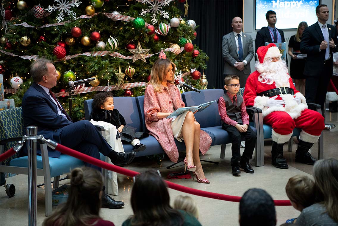 First Lady reading Oliver the Ornament